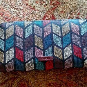FOSSIL CAROLINE MULTI-COLORED ZIP AROUND WALLET 8" x 4.5"